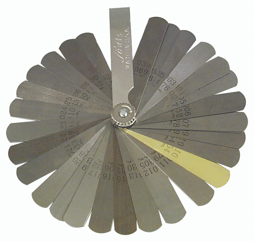 31 Blade Deluxe Feeler Gauge Set   68100