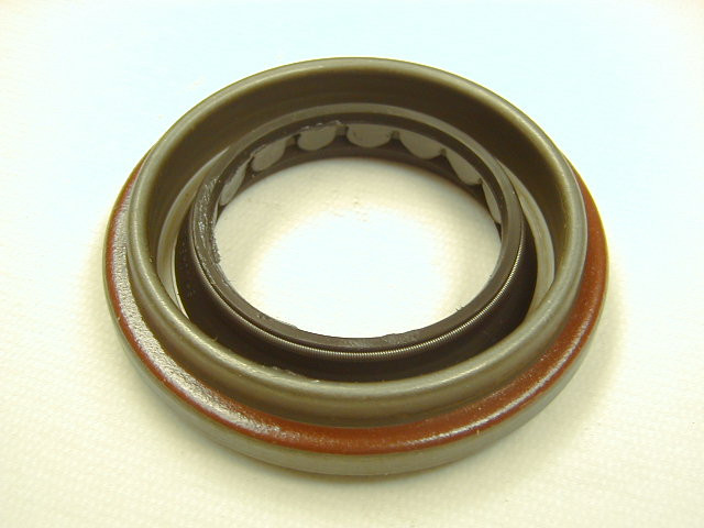 2.50" (63.5mm) Inch Metal Double Lip Viton Oil Seal w/Side Lip  25140 CRSA9 V