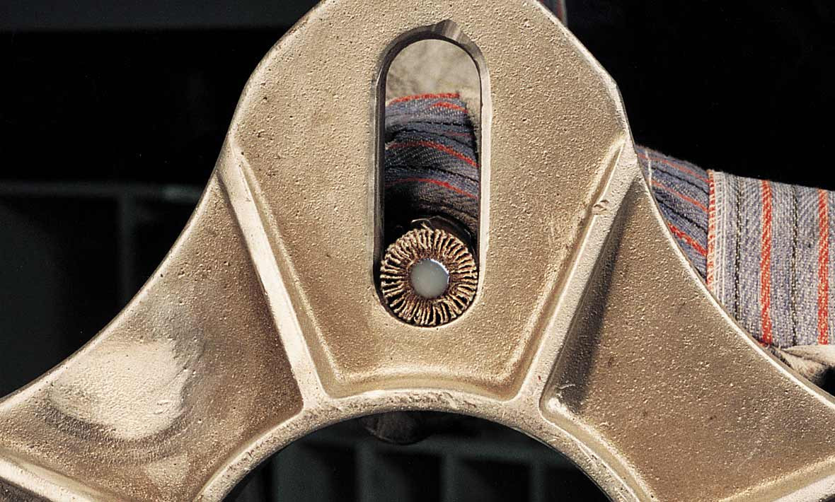 Coolcut® 10 Pc. 1 x 3/8 x 1/4" Flap Wheel   15F062