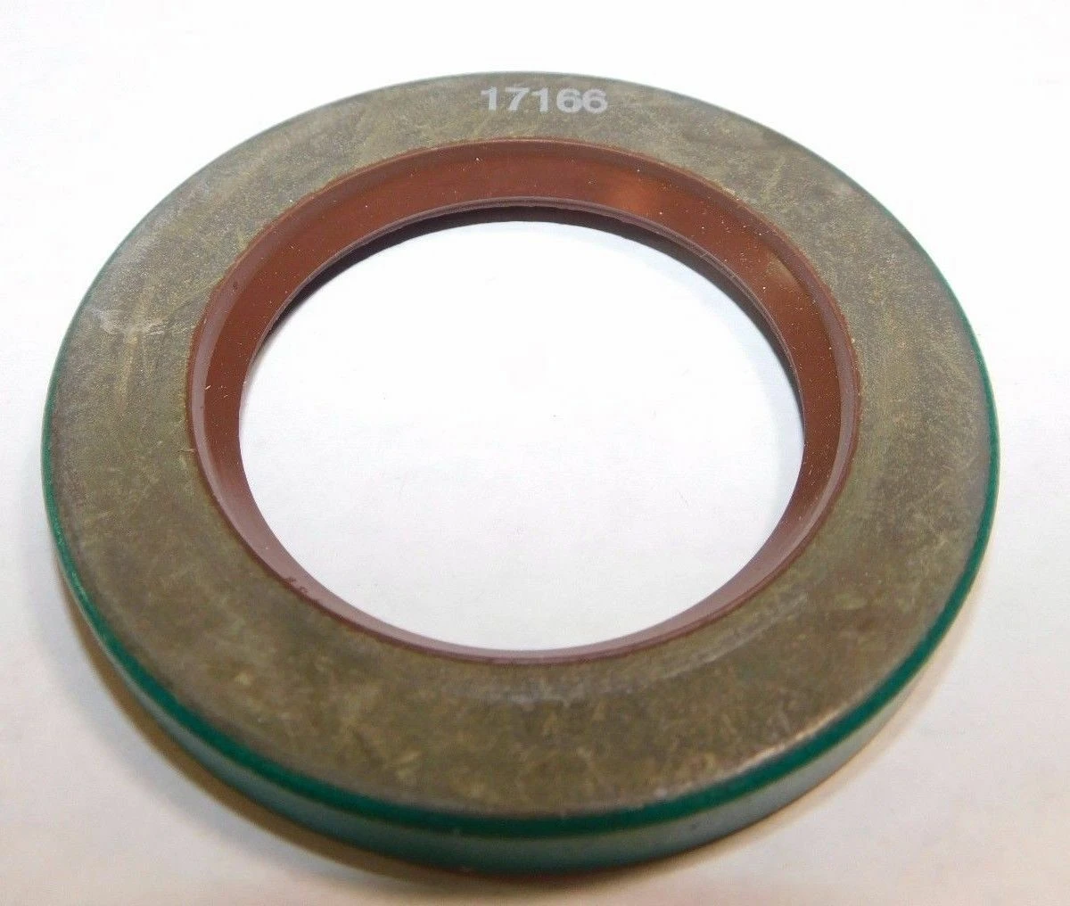 40mm (1.575") Metric Metal Single Lip Viton Oil Seal  40X62X8 CRW1 V (15846)