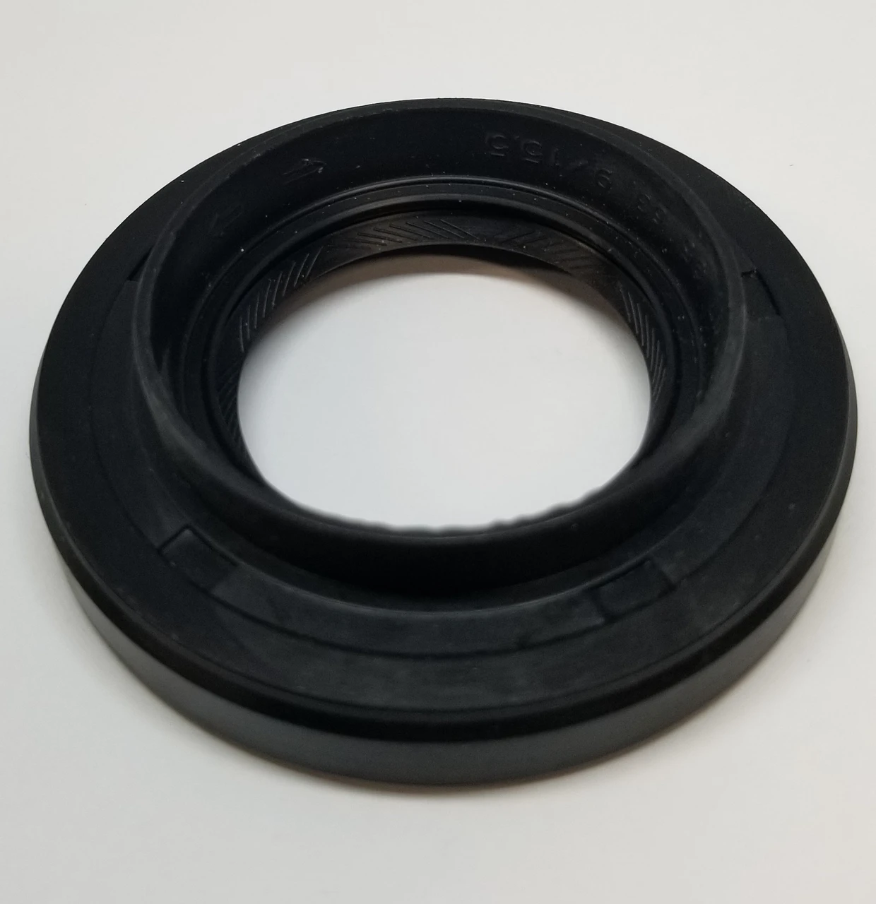 1.575" (40.005mm) Inch Rubberized Double Lip Nitrile Oil Seal w/Side Lip  15892 HMSA92 R