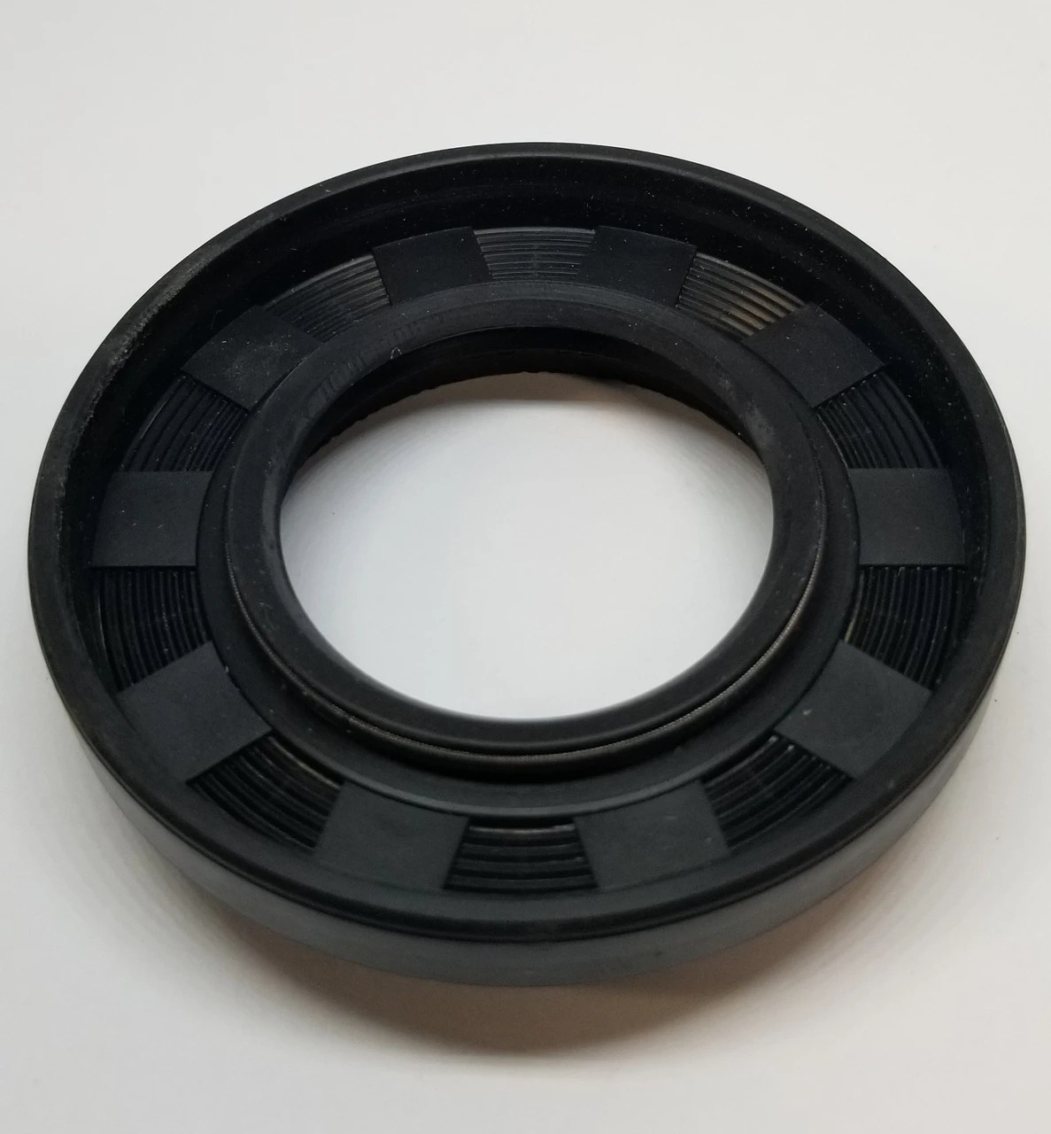 1.575" (40.005mm) Inch Rubberized Double Lip Nitrile Oil Seal w/Side Lip  15892 HMSA92 R