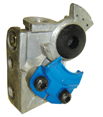 3/8" Blue Service Female NPT Rear/Bottom Mount Glad Hand  GHM-S