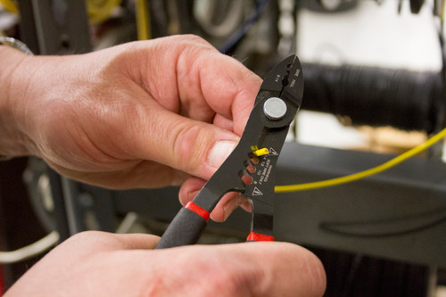 8-14 AWG Compact Multi Function Wire Stripper   68280