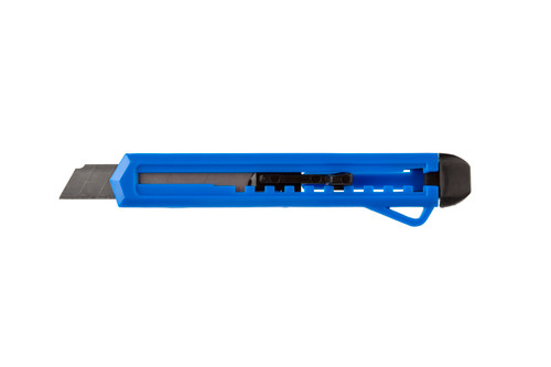 3/8" Plastic Cutter w/Auto Lock Blue  2550009
