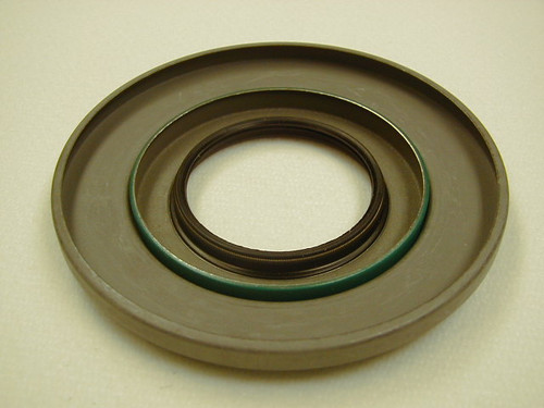 3.938" (100.03mm) Inch Reinforced Metal Single Lip Nitrile Oil Seal  39385 CRWH2 R