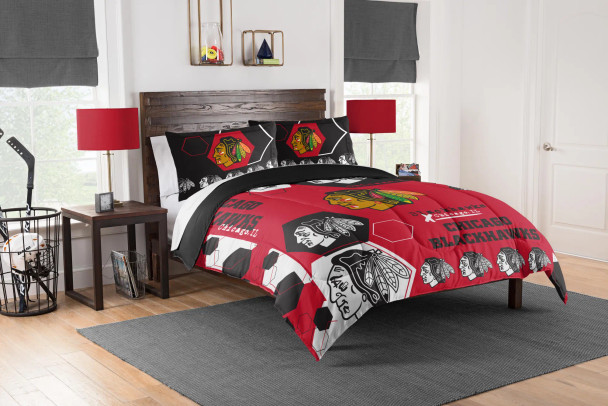 Chicago Blackhawks 'Hexagon' Full/Queen Comforter & Sham Set