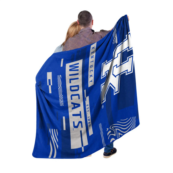 NCAA Digitize Kentucky Wildcats Raschel Throw Blanket