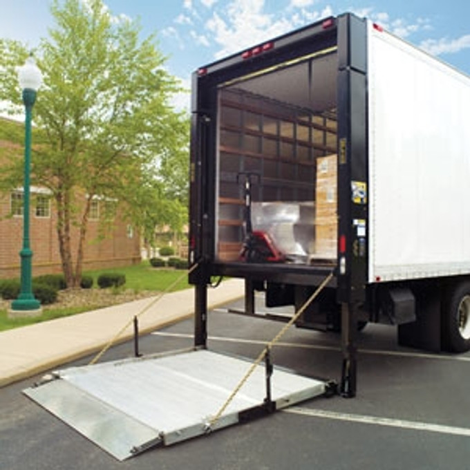 Best Practices for Receiving Large Fitness Equipment at Home via LTL Carrie