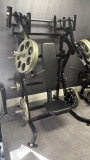 Hammer Strength Plate-Loaded Iso-Lateral Incline Press Outlet