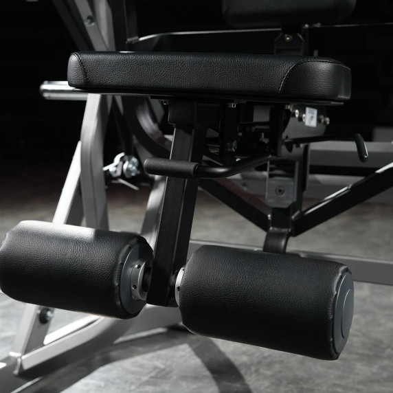 Hammer Strength Plate-Loaded Abdominal Oblique Crunch
