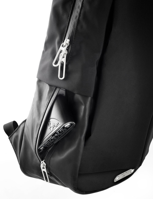 Black/Black|Noir/Noir