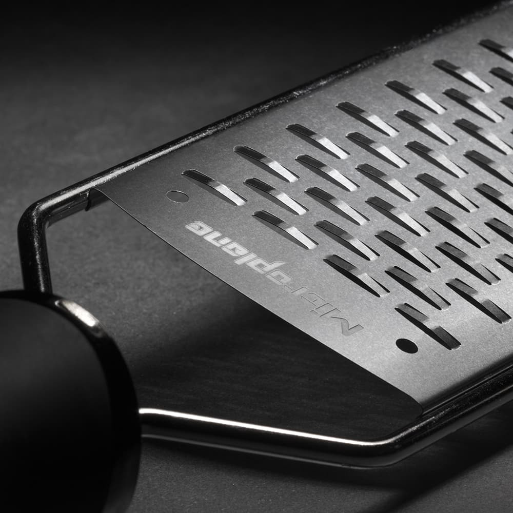 Microplane Gourmet Series Ribbon Grater - Thumbnail 4