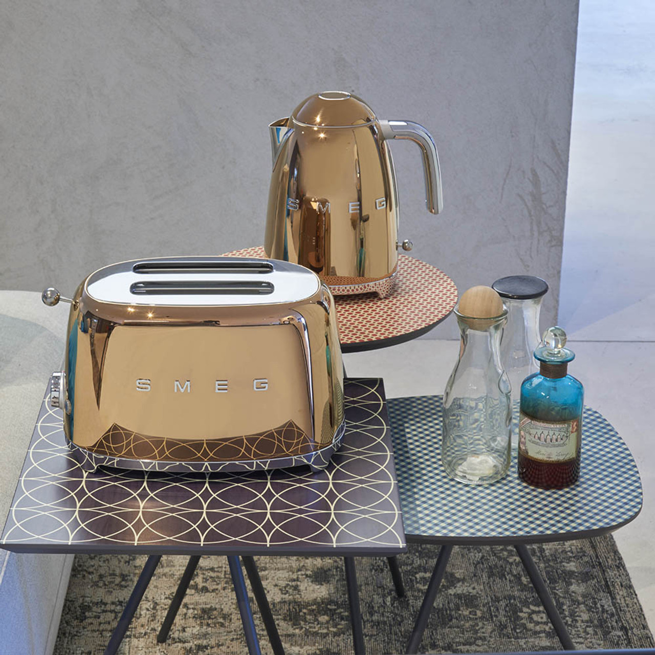 50's Retro 2-Slice Toaster - Rose Gold, SMEG