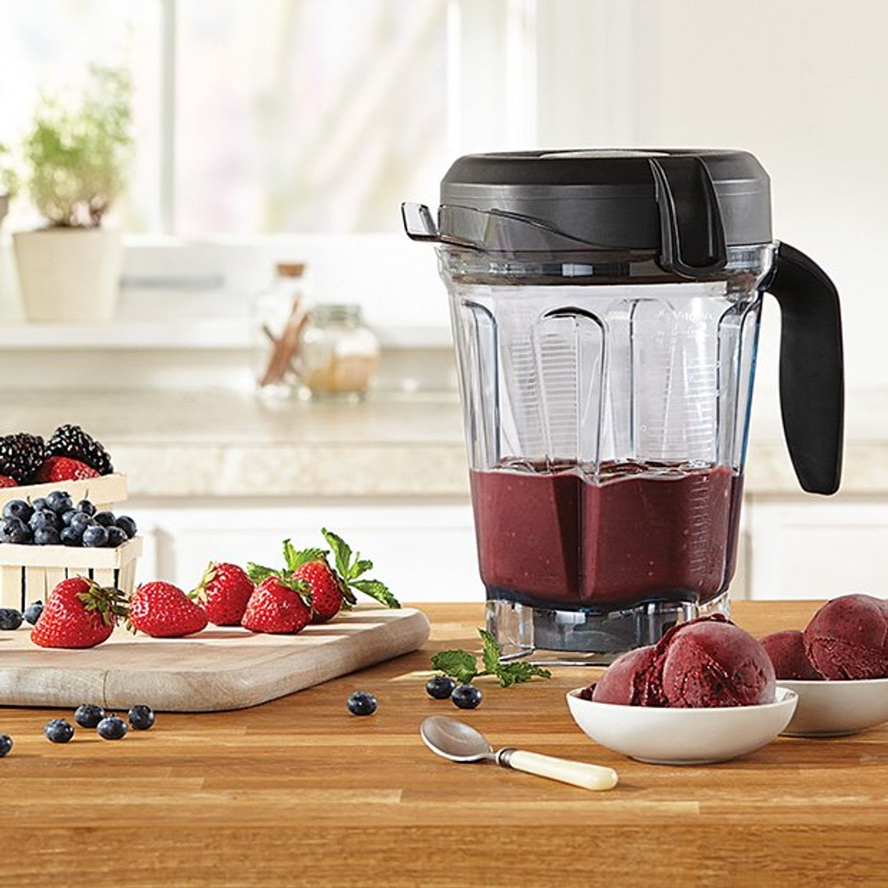Vitamix 64-Ounce Low-Profile Container