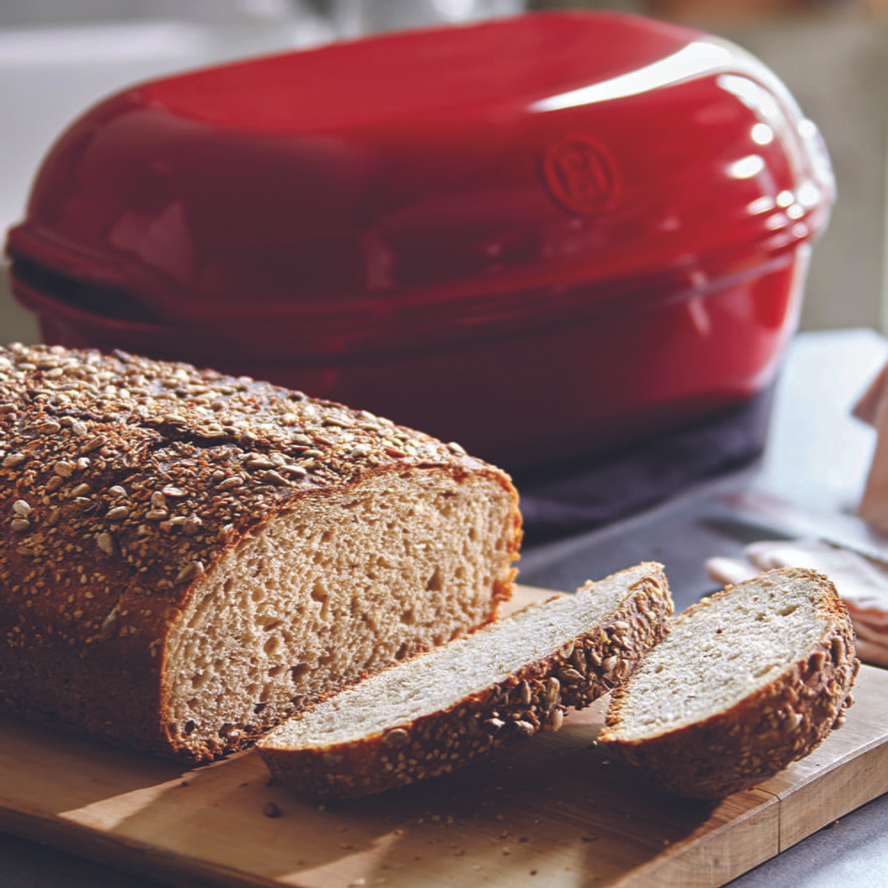 Cookistry's Kitchen Gadget and Food Reviews: Emile Henry Bread Baker