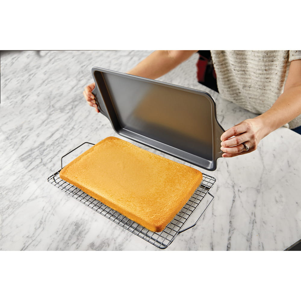All-Clad Pro-Release Sheet Pan - Thumbnail 5
