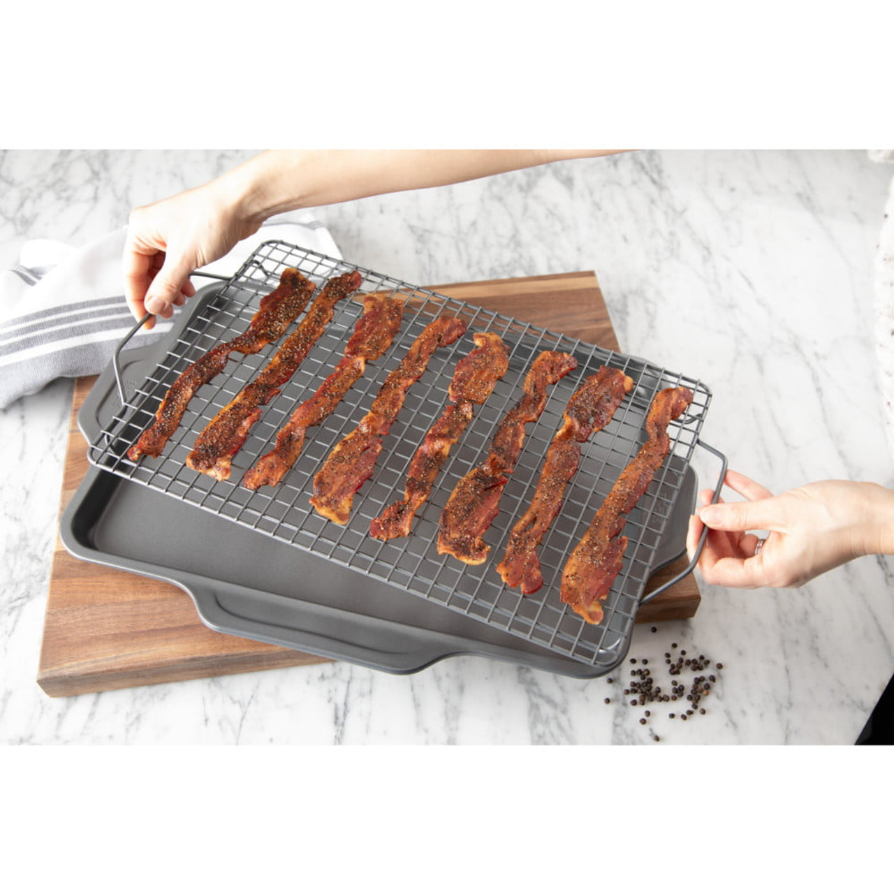 Nonstick Bakeware Pan With Cooling Rack I All-Clad