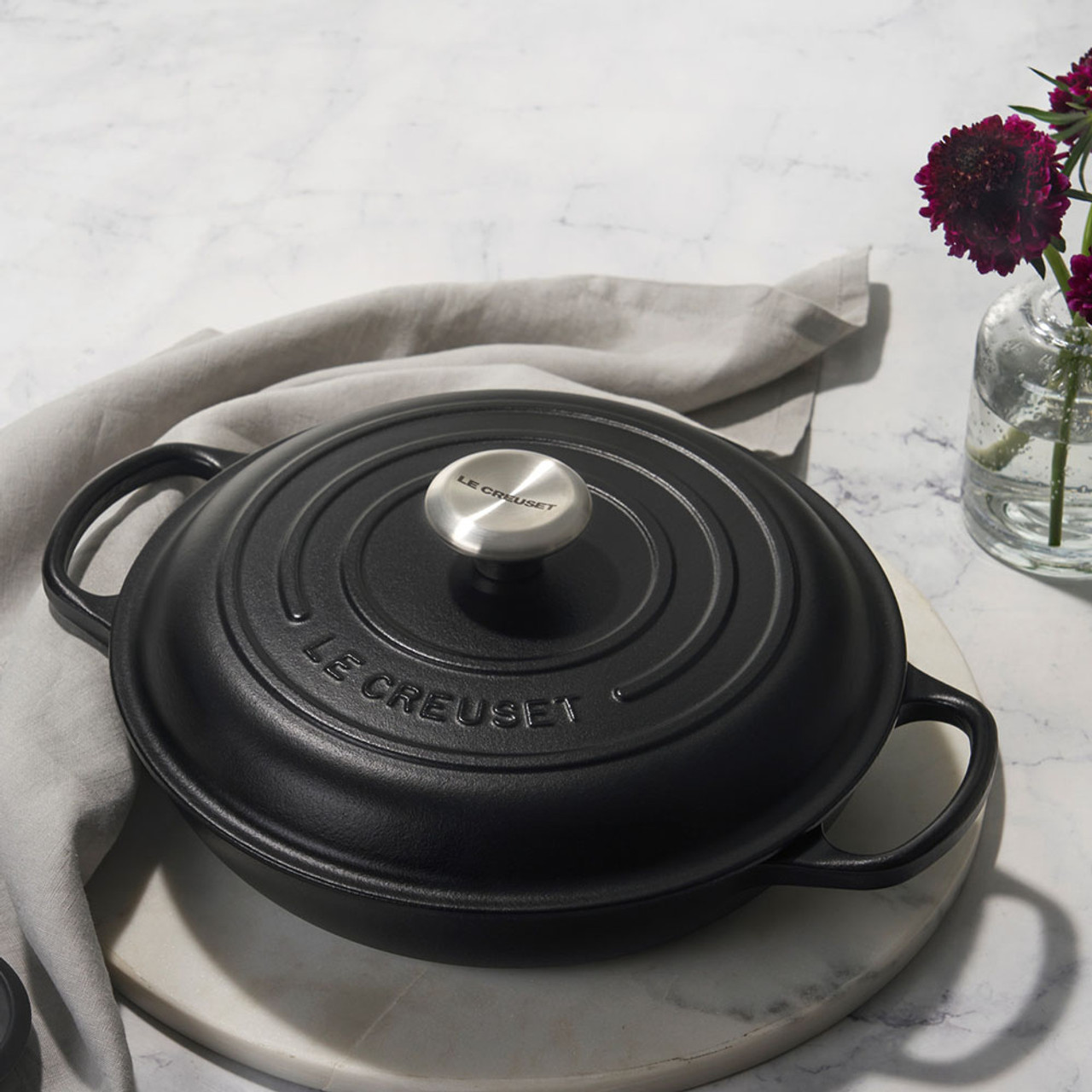 Le Creuset Signature 3.5-Qt. Graphite Grey Enameled Cast Iron Braiser  Everyday Pan + Reviews