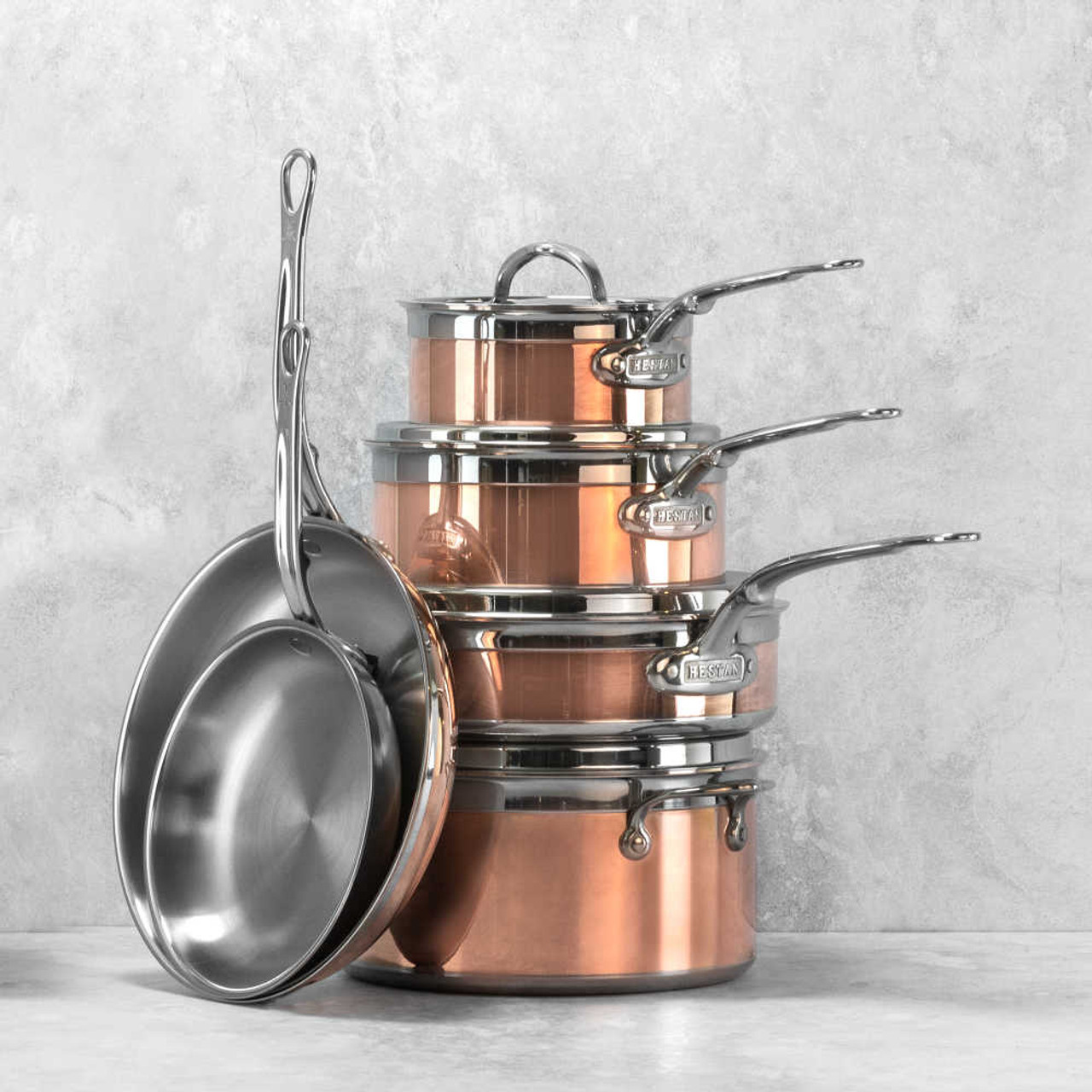 https://cdn11.bigcommerce.com/s-hccytny0od/images/stencil/1280x1280/products/3790/16540/Hestan_CopperBond_10-Piece_Cookware_Set_2__78090.1632179322.jpg?c=2?imbypass=on