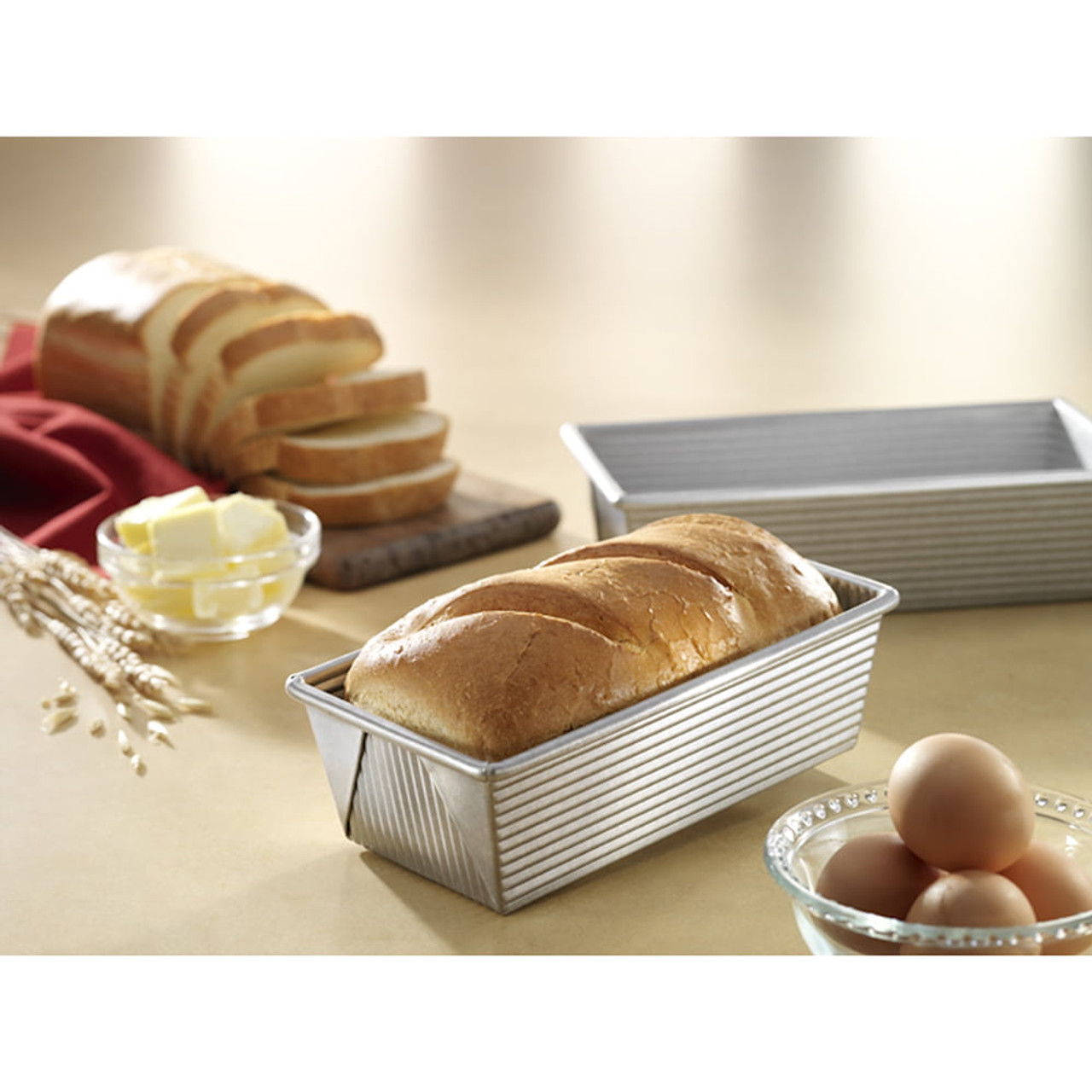  USA Pan Bakeware Nonstick Cocktail Sandwich Loaf Pan: Home &  Kitchen
