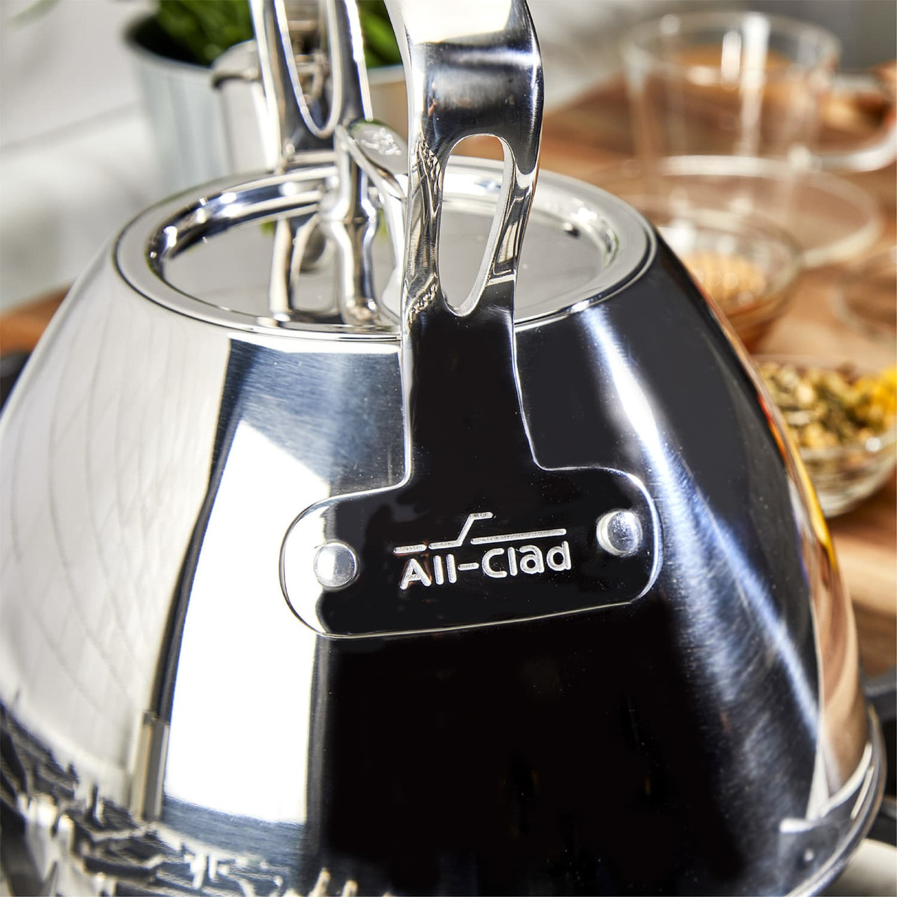 New All-clad Stainless Steel 2 Qt Tea Kettle in Original Box 