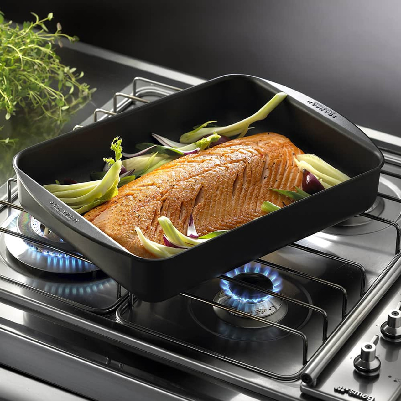 https://cdn11.bigcommerce.com/s-hccytny0od/images/stencil/1280x1280/products/430/4153/scanpan-classic-roasting-pan-2__89492.1585625692.jpg?c=2?imbypass=on