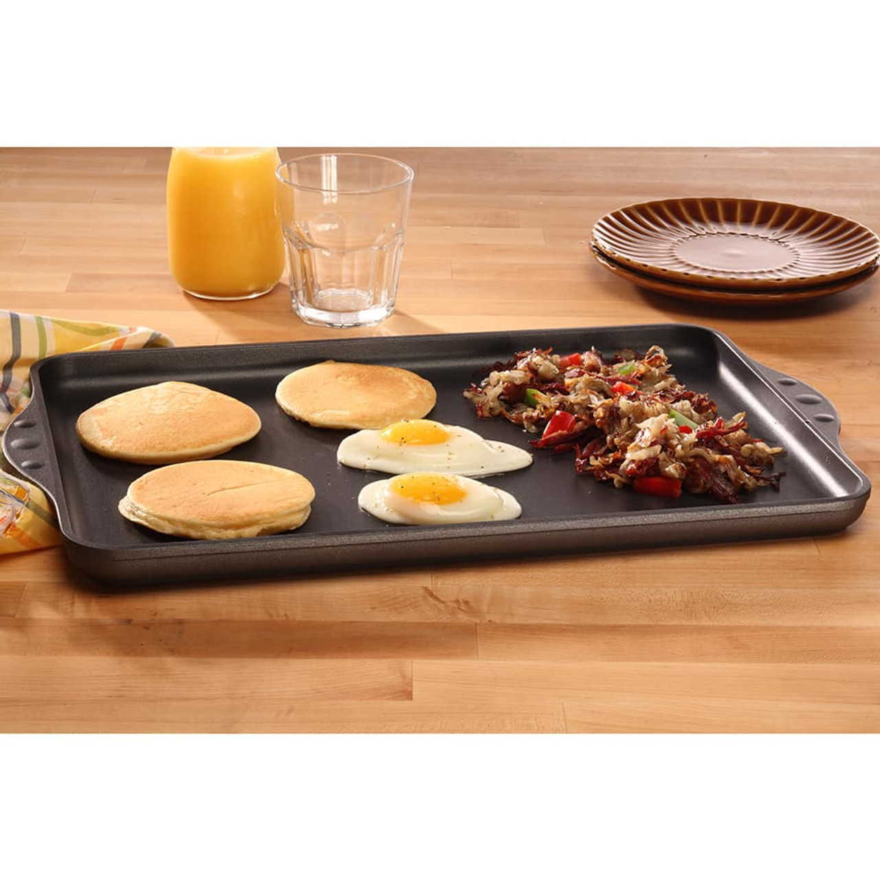 https://cdn11.bigcommerce.com/s-hccytny0od/images/stencil/1280x1280/products/462/2714/swiss-diamond-nonstick-double-burner-griddle-1__98426.1586792100.jpg?c=2?imbypass=on