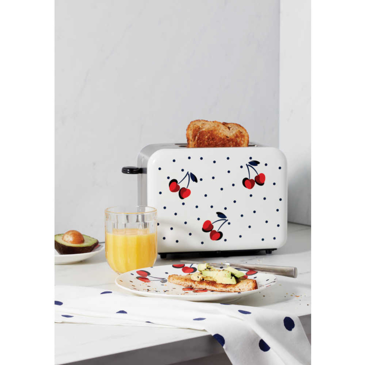 https://cdn11.bigcommerce.com/s-hccytny0od/images/stencil/1280x1280/products/4711/19187/Kate_Spade_Vintage_Cherry_Dot_Toaster_2__91692.1652148934.jpg?c=2?imbypass=on