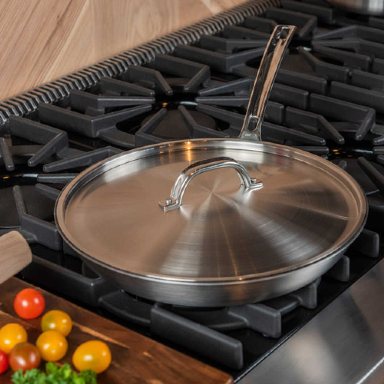 https://cdn11.bigcommerce.com/s-hccytny0od/images/stencil/1280x1280/products/4813/19725/Viking_Professional_5-Ply_Eterna_Nonstick_Covered_12-Inch_Fry_Pan_2__29797.1656110640.jpg?c=2?imbypass=on