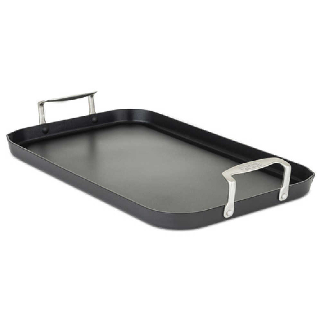 Staub Cast-Iron Double Burner Griddle Pan in 2023  Double burner, Cast iron  grill, How to make breakfast