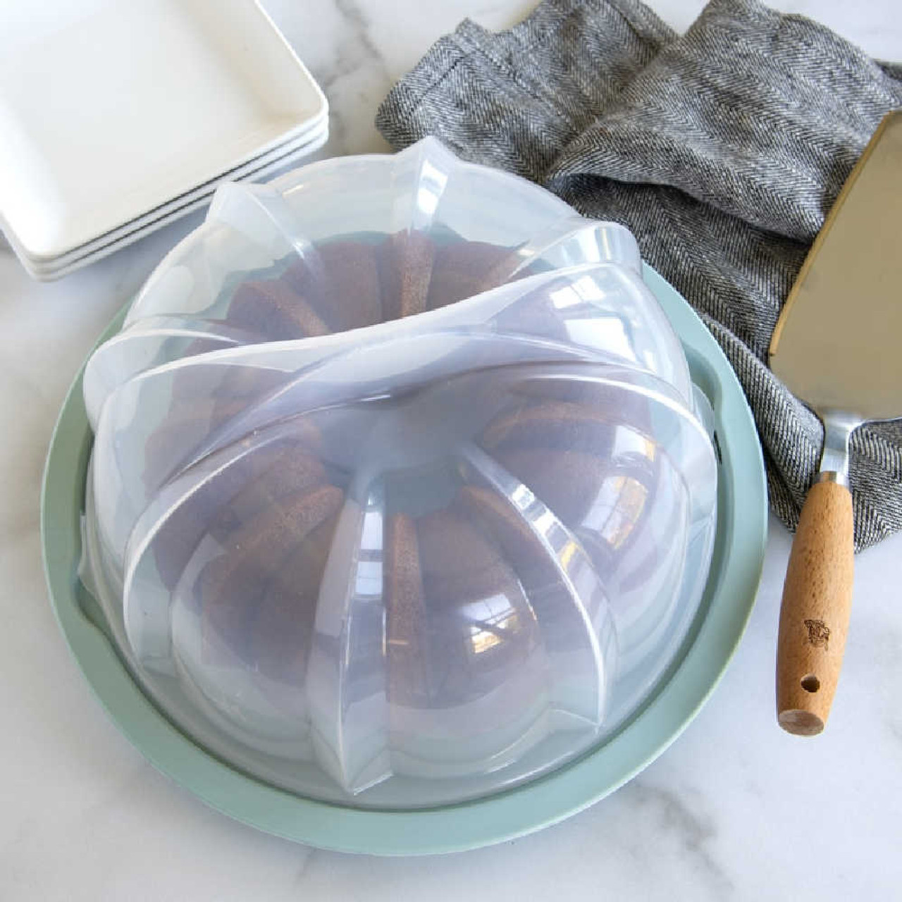 Nordic Ware Translucent Bundt Cake Keeper