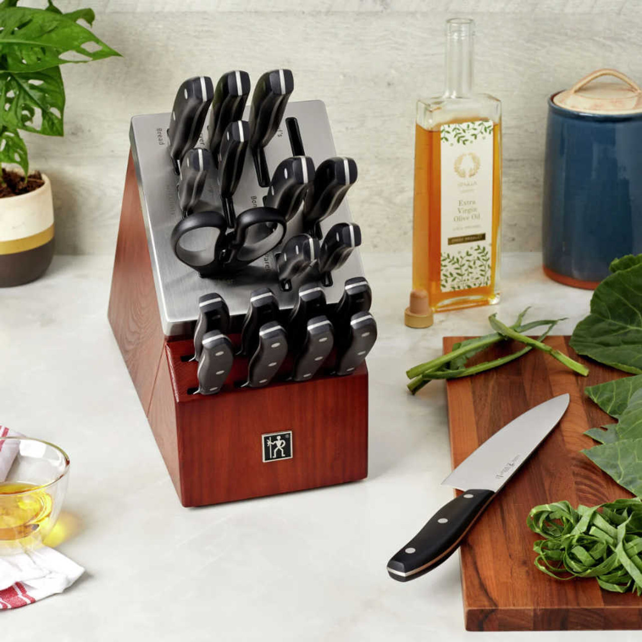 ZWILLING J.A. Henckels Pro 20-Piece Knife Block Set + Reviews