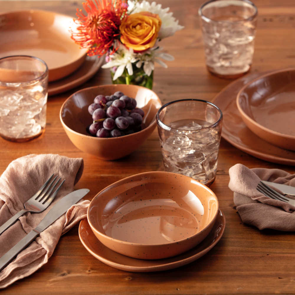 食器  2 C/S set Fortessa Sandia 16-Piece Dinnerware Set | Chefs Corner Store