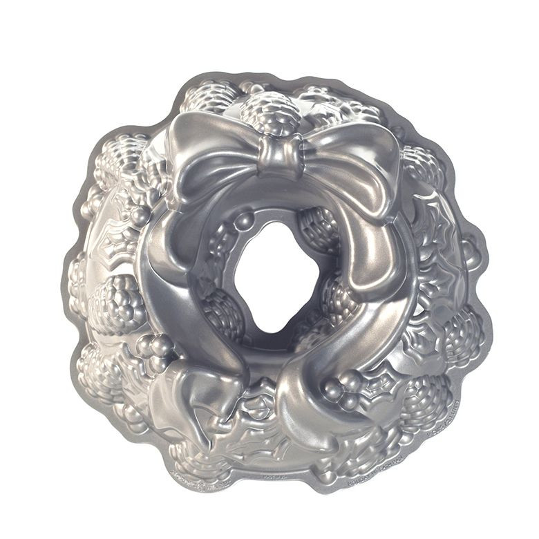 Nordic Ware Wreath Pan - Thumbnail 2