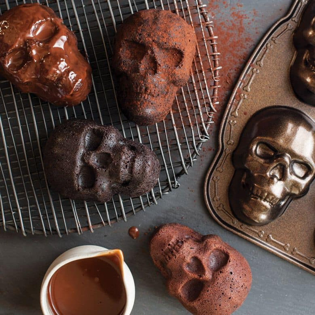 Nordic Ware Haunted Skull Bites Cakelet Pan