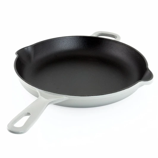 Chantal Cast Iron Skillet in Fade Grey
