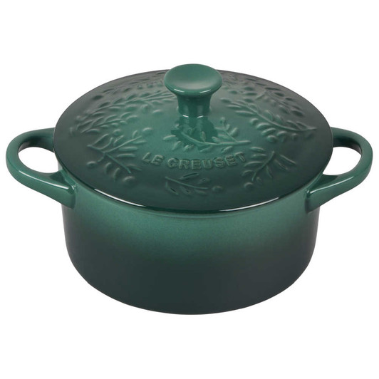 Le Creuset Olive Branch Signature 5.25 qt. Artichaut Soup Pot