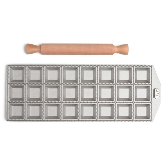 Marcato Classic 24-Piece Medium Square Ravioli Mold