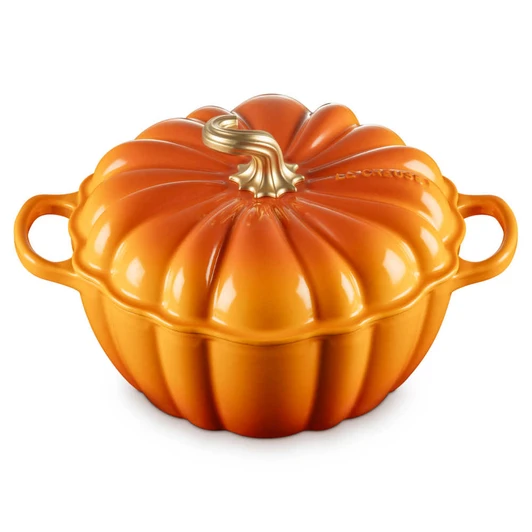 Le Creuset Pumpkin Cocotte in Persimmon With Gold Knob