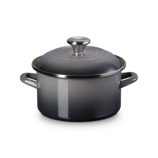 Le Creuset Petite Stockpot in Oyster