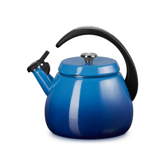 Le Creuset Signature Cloche Kettle in Marseille