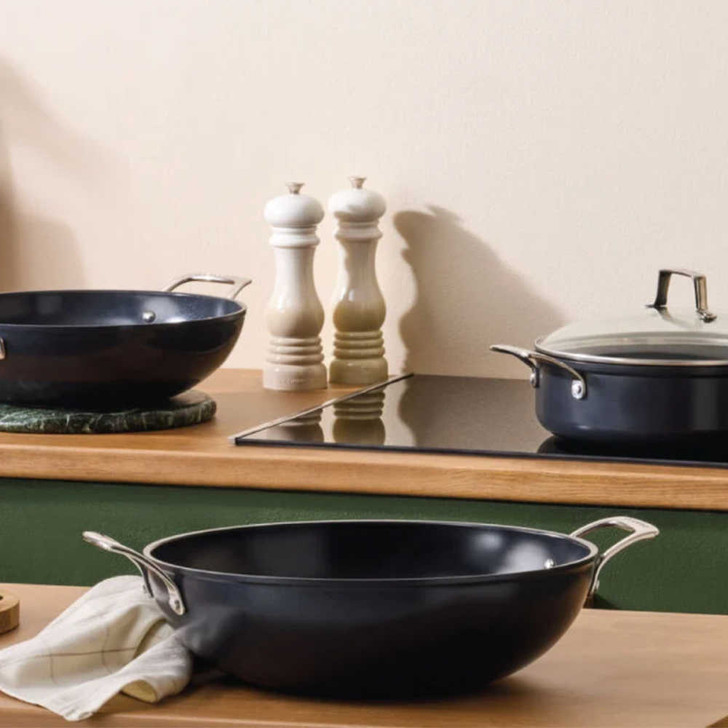 Le Creuset Essential Nonstick Ceramic Wok