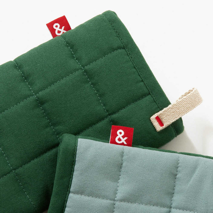 Hedley & Bennett Set of Two Oven Mitts in Shiso