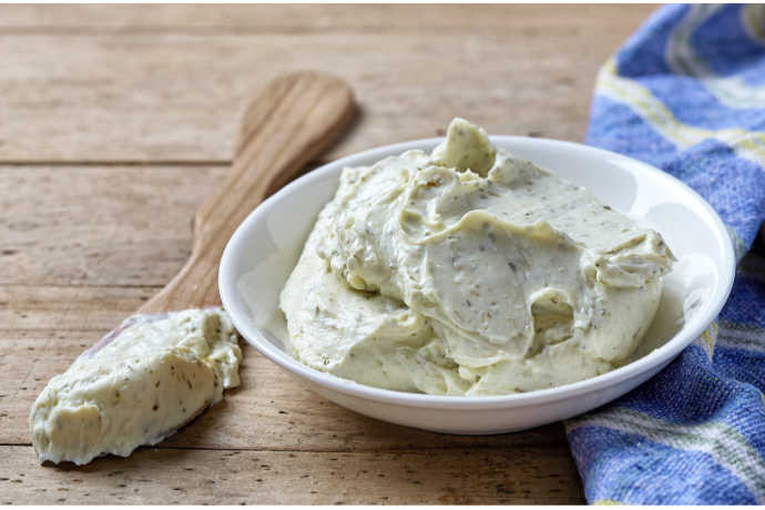 Add Zip to Your Bagels With Flavored Cream Cheese