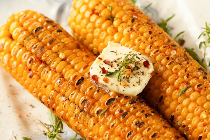 Eat Seasonally in August Fresh Corn on the Cob Chefs Corner Store