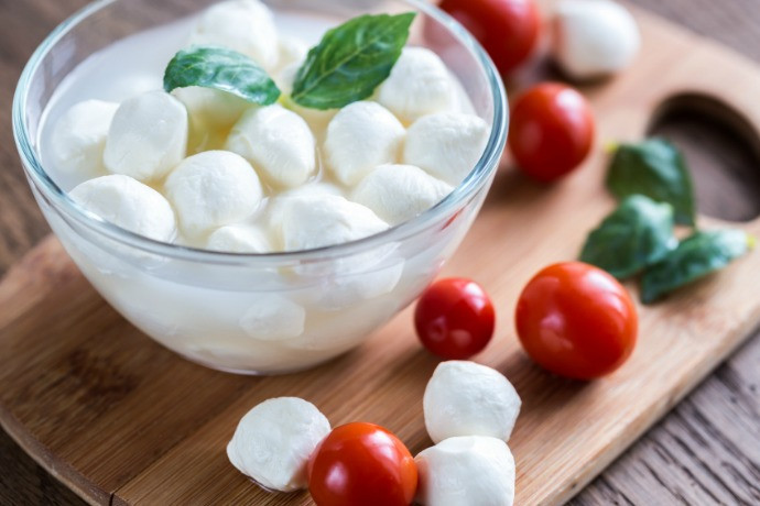 Homemade Mozzarella for the Amateur Chef