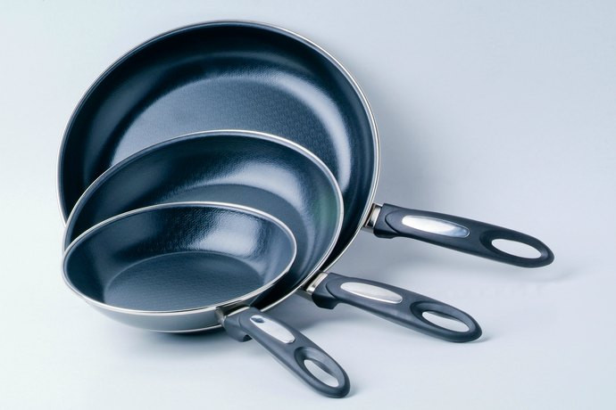 Types of Cookware: Nonstick