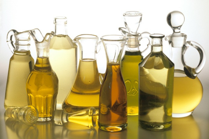 Olive Oil vs. Vegetable Oil Chefs Corner Store