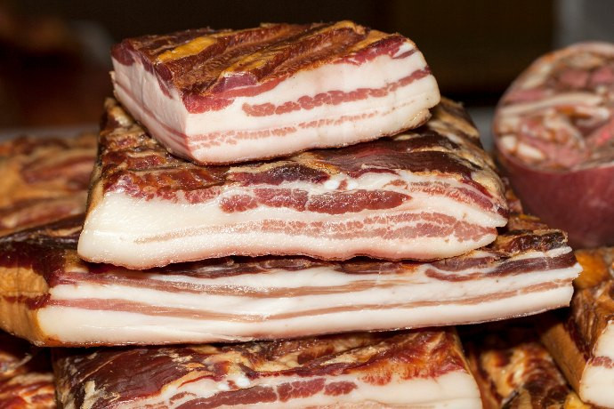 Recipes With Bacon: A Little Bit for a Lot of Taste